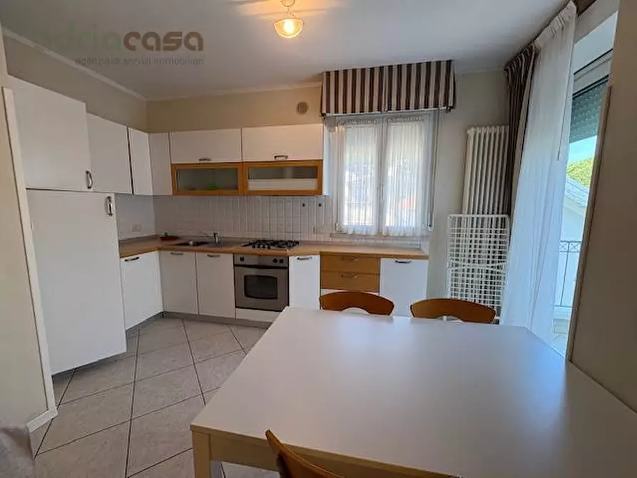 Immagine 4 di Appartamento in vendita  in viale trento trieste a Riccione