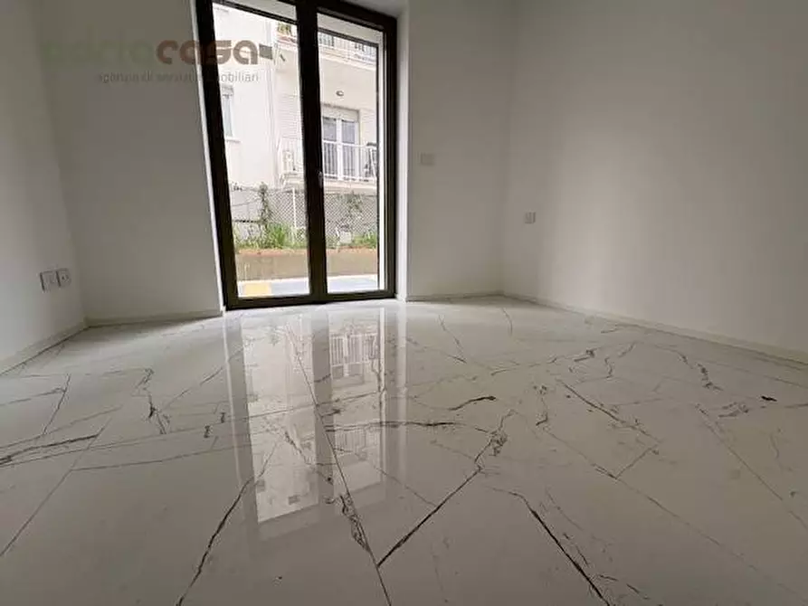 Immagine 4 di Ufficio in affitto  in viale ceccarini a Riccione