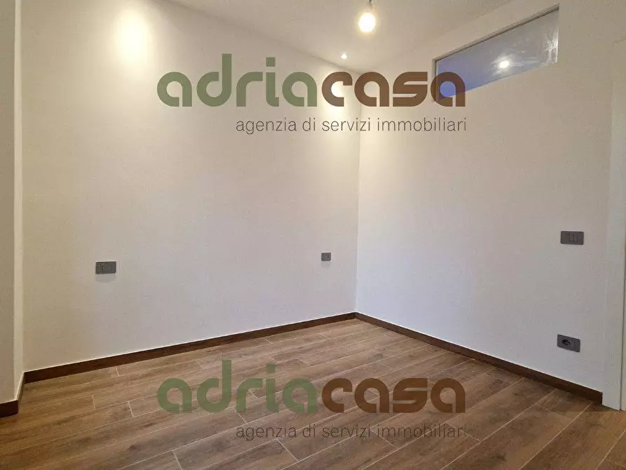 Immagine 4 di Appartamento in vendita  in Viale Ceccarini a Riccione