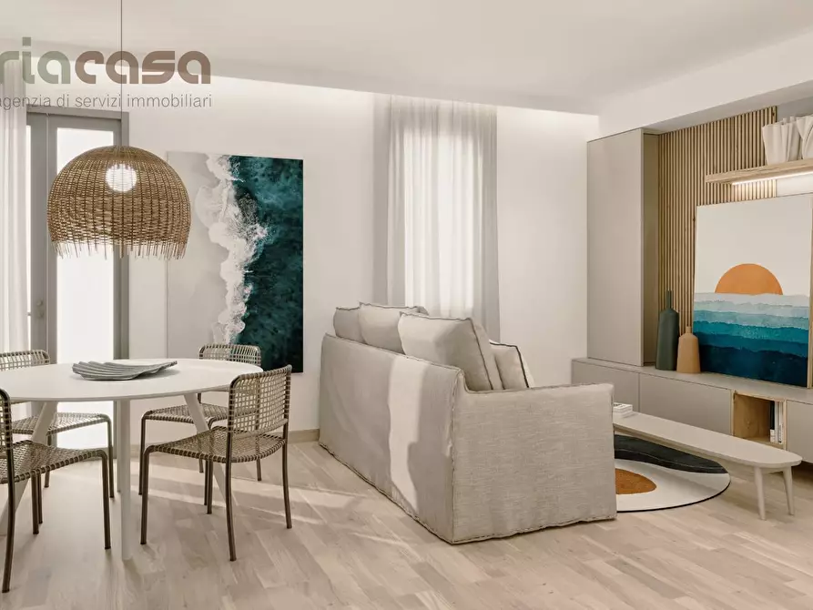Immagine 5 di Appartamento in vendita  in Via Nino Bixio a Riccione