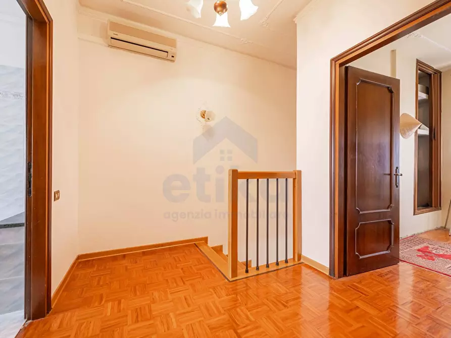 Immagine 13 di Casa bifamiliare in vendita  in Via Monsignore Cecconi a Paese