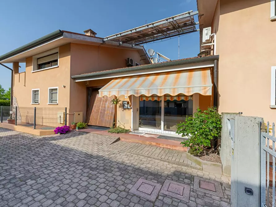 Immagine 1 di Appartamento in vendita  in Via Monte Grappa a Povegliano