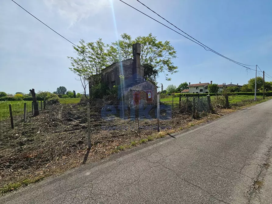 Immagine 1 di Rustico / casale in vendita  a San Donà Di Piave