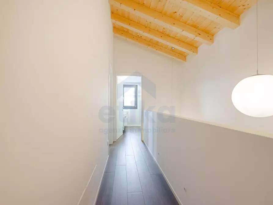 Immagine 13 di Villa in vendita  a Paese