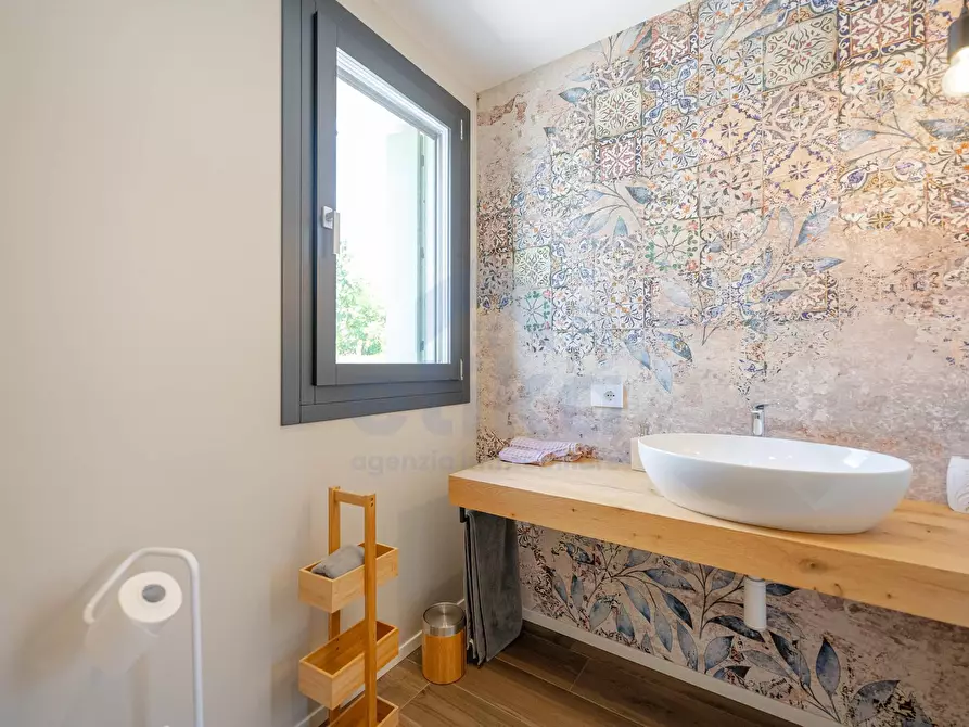 Immagine 14 di Villa in vendita  a Paese