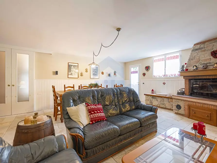 Immagine 9 di Villa in vendita  in Via dei partigiani a Paese