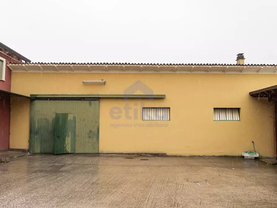 Immagine 10 di Casa bifamiliare in vendita  in Via vivaldi a Salzano