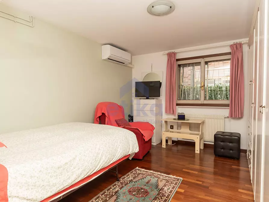 Immagine 9 di Casa indipendente in vendita  in via silvio zorzi a Treviso