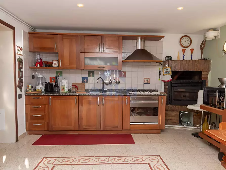 Immagine 18 di Casa indipendente in vendita  in via silvio zorzi a Treviso
