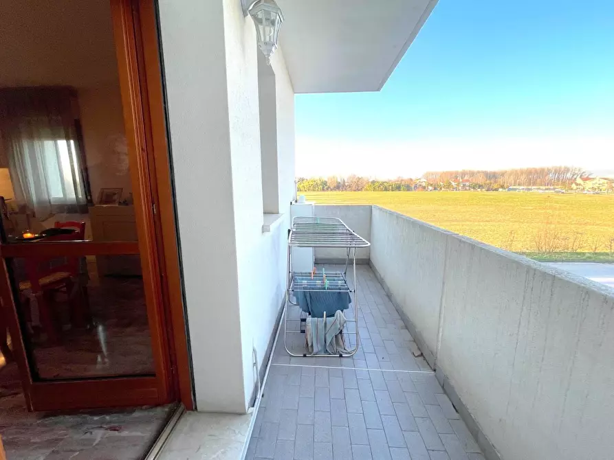 Immagine 10 di Appartamento in vendita  in via silvio zorzi a Treviso