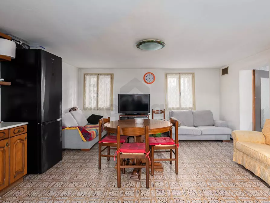 Immagine 3 di Casa bifamiliare in vendita  a Spresiano