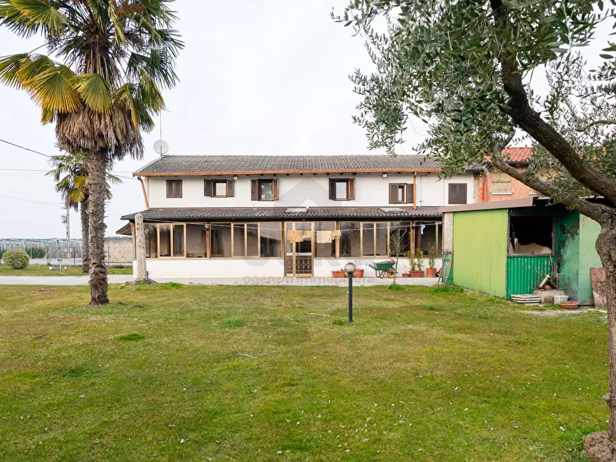 casa indipendente in vendita a Spresiano in zona Lovadina