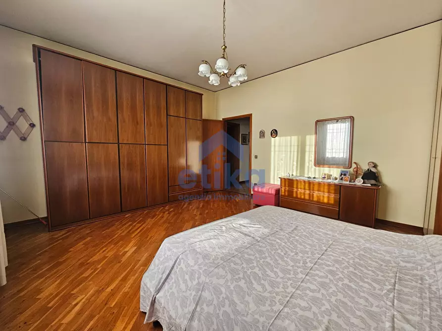 Immagine 10 di Casa indipendente in vendita  a Paese