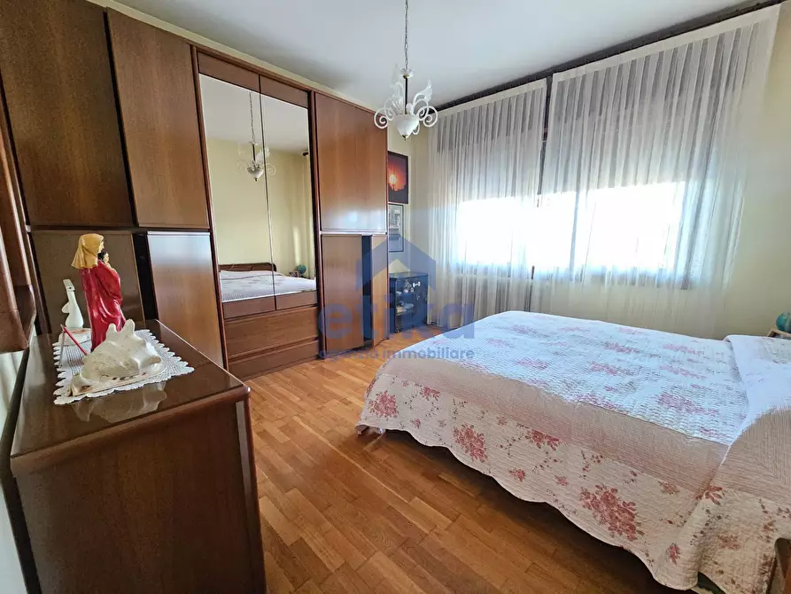 Immagine 11 di Casa indipendente in vendita  a Paese