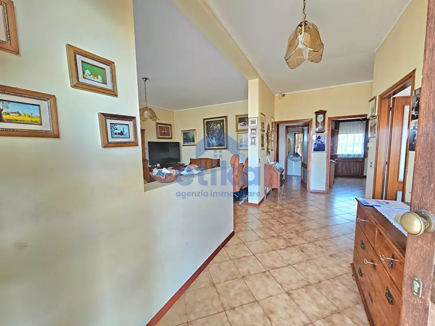 Immagine 2 di Casa indipendente in vendita  a Paese