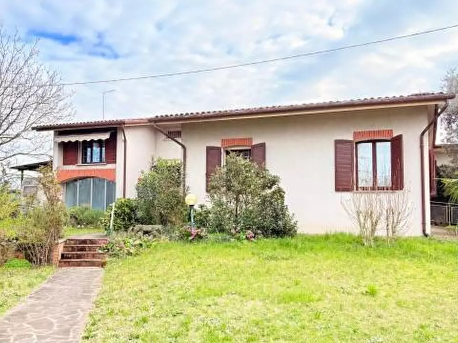 Immagine 1 di Villa in vendita  in Via stazione a Vedelago