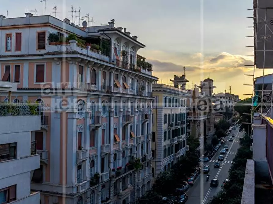 Immagine 1 di Appartamento in vendita  in Via Tagliamento a Roma