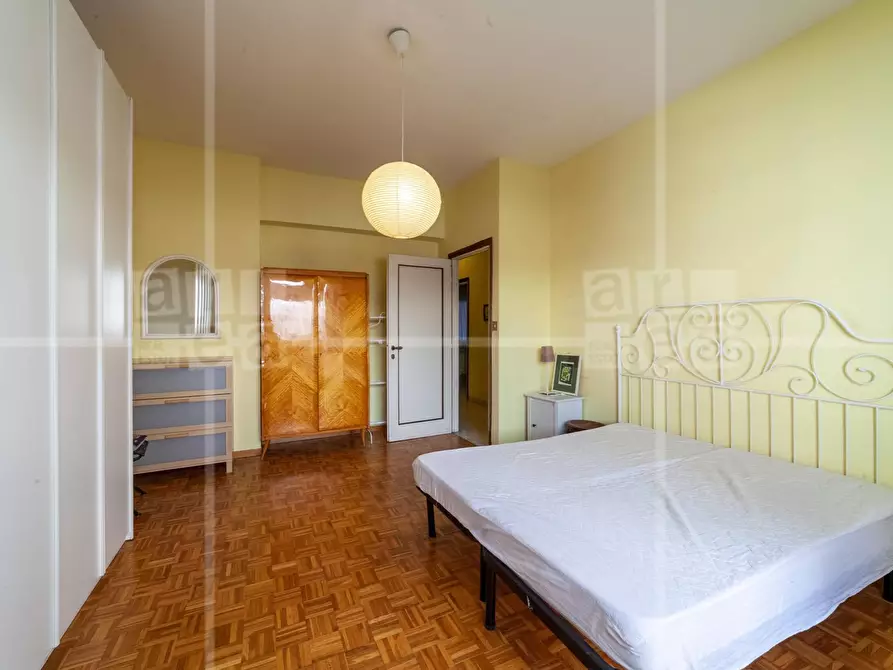 Immagine 3 di Appartamento in vendita  in VIA PAOLA FALCONIERI a Roma