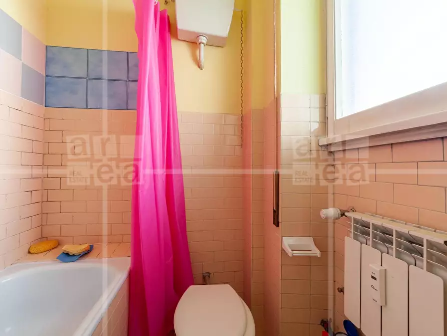 Immagine 12 di Appartamento in vendita  in VIA PAOLA FALCONIERI a Roma