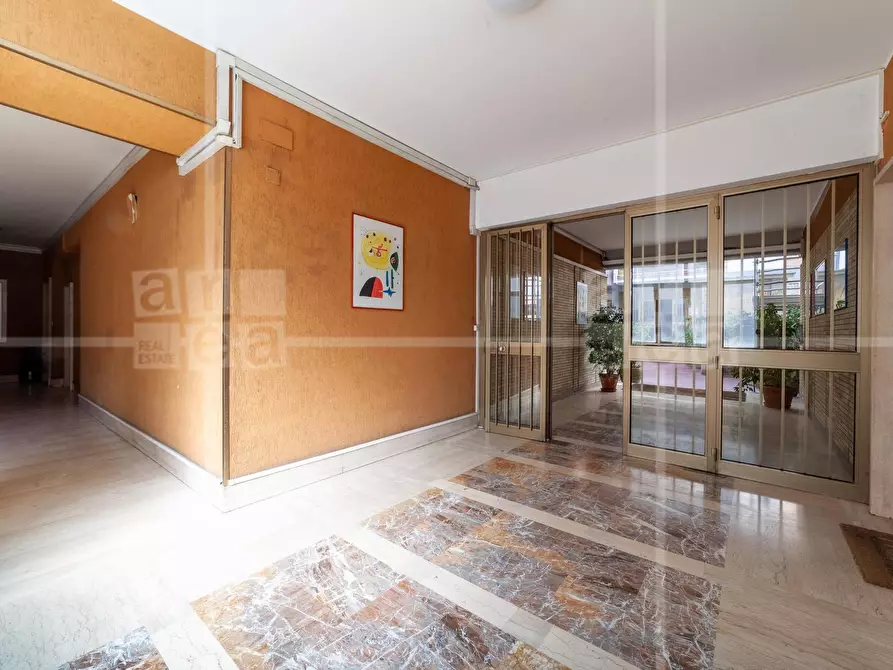 Immagine 15 di Appartamento in vendita  in VIA PAOLA FALCONIERI a Roma