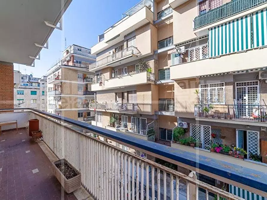 Immagine 22 di Appartamento in vendita  in VIA PAOLA FALCONIERI a Roma