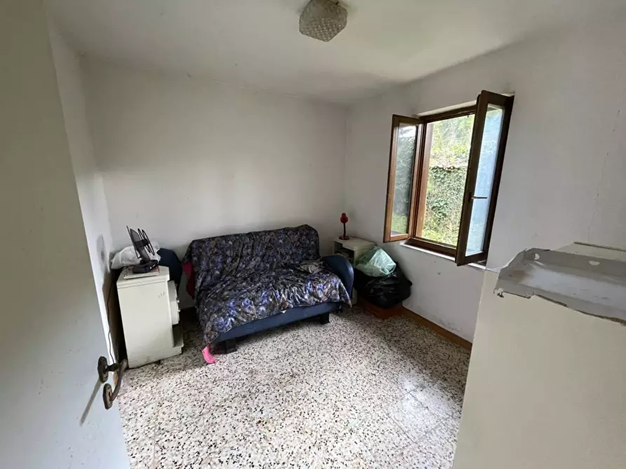 Immagine 15 di Villa in vendita  in Localià Lido dei Pioppi a Ronciglione