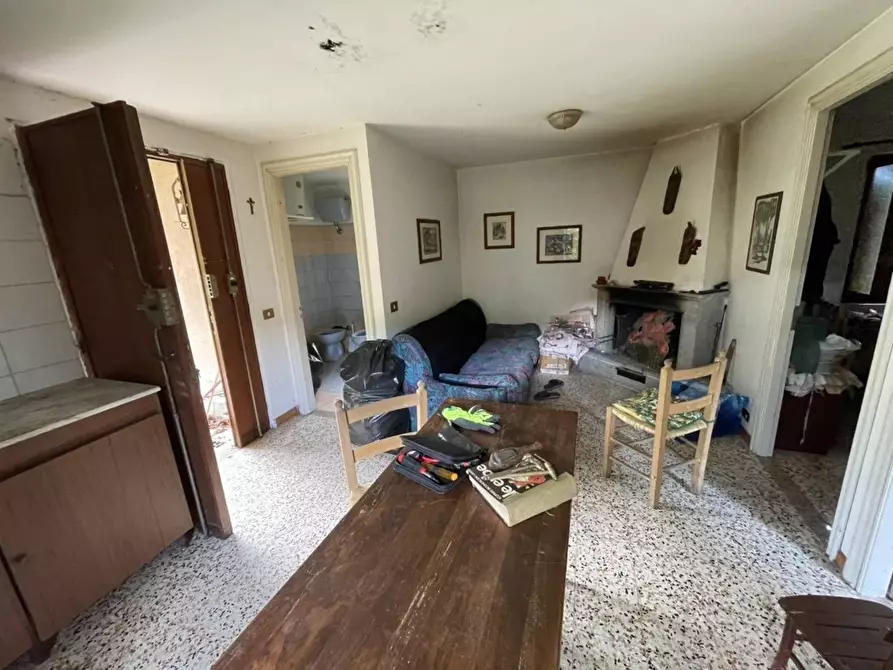 Immagine 18 di Villa in vendita  in Localià Lido dei Pioppi a Ronciglione