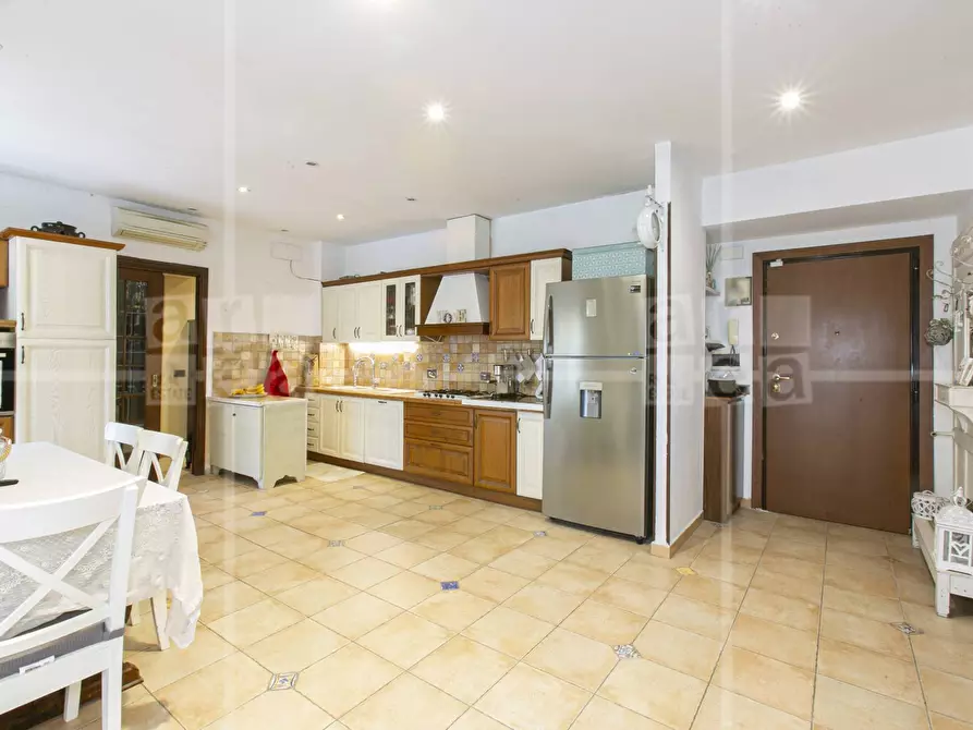 Immagine 9 di Appartamento in vendita  in Via Roberto Lepetit a Roma