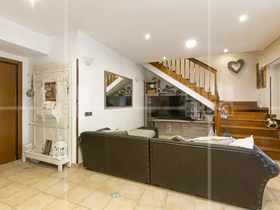 Immagine 13 di Appartamento in vendita  in Via Roberto Lepetit a Roma