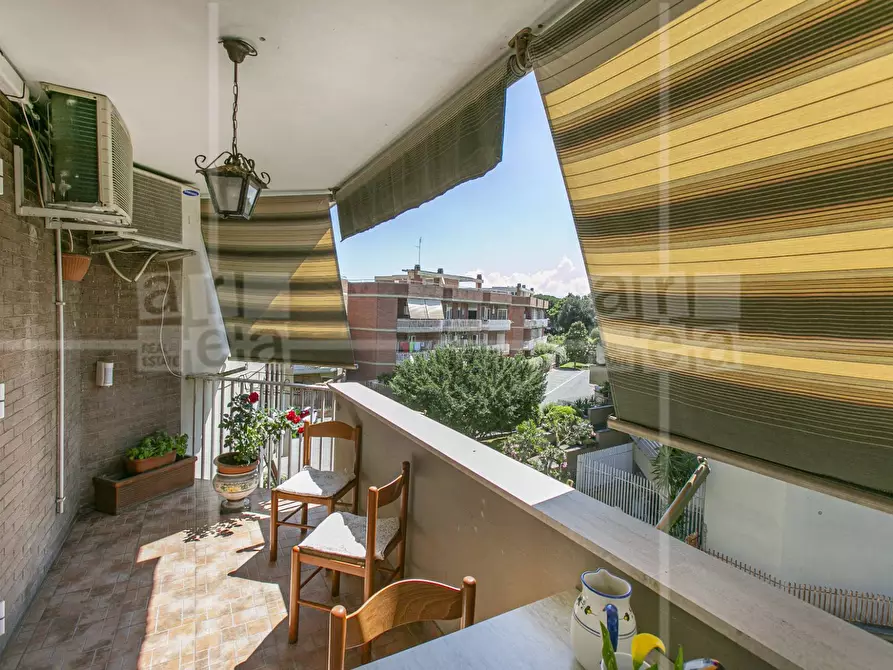 Immagine 23 di Appartamento in vendita  in Via Roberto Lepetit a Roma