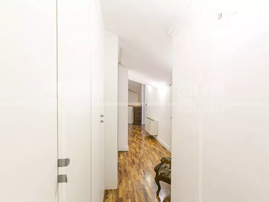 Immagine 28 di Appartamento in vendita  in Via Roberto Lepetit a Roma