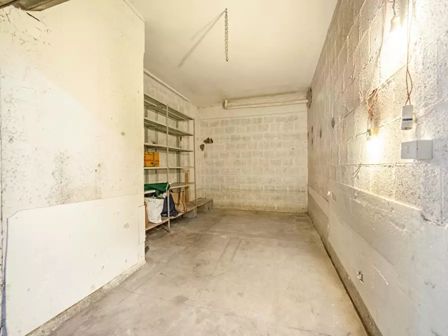 Immagine 3 di Box auto in vendita  in Via Costanzo Casana a Roma