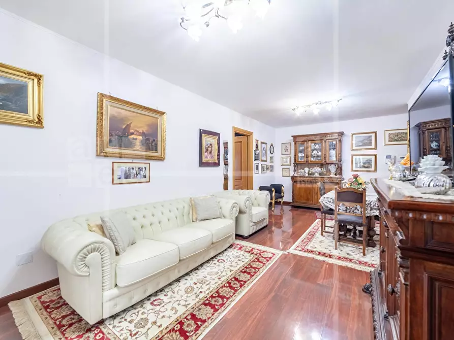 Immagine 4 di Appartamento in vendita  in Via Carlo Ludovico Bragaglia a Roma