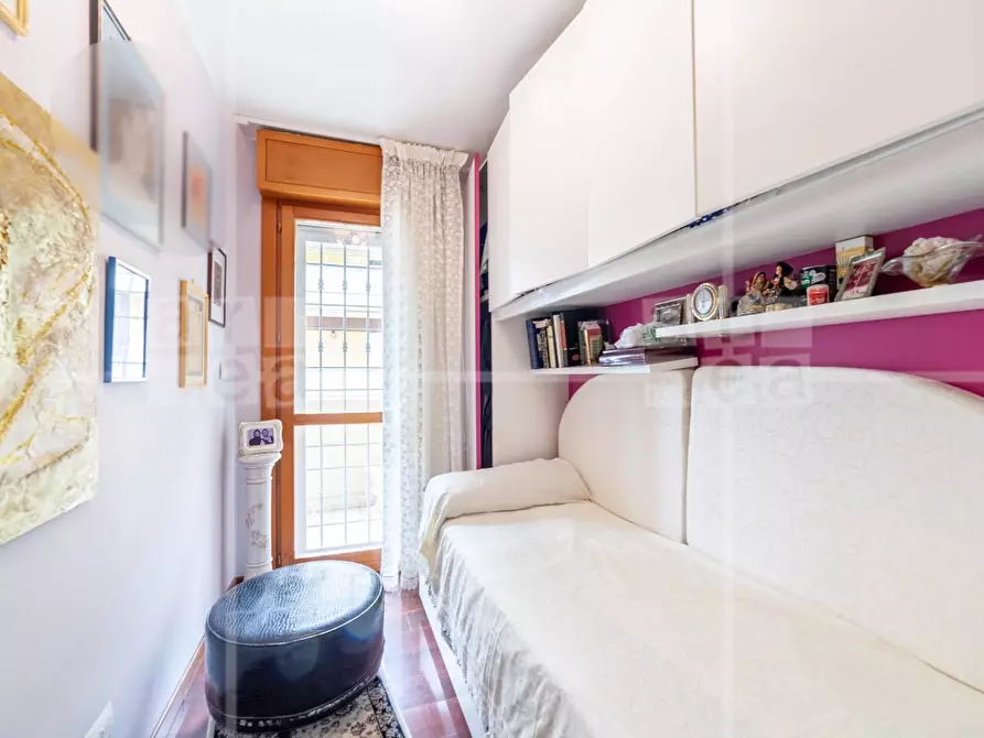 Immagine 5 di Appartamento in vendita  in Via Carlo Ludovico Bragaglia a Roma