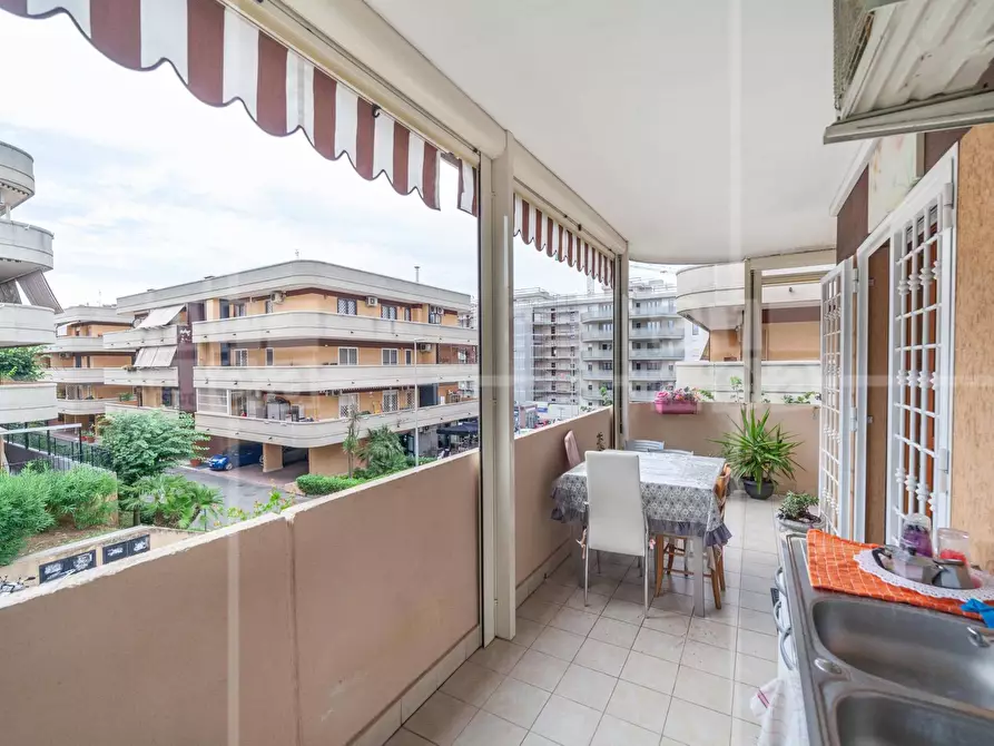 Immagine 15 di Appartamento in vendita  in Via Carlo Ludovico Bragaglia a Roma