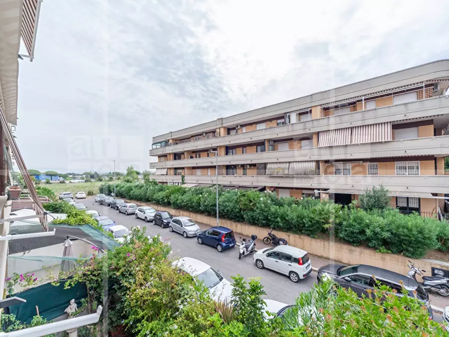 Immagine 17 di Appartamento in vendita  in Via Carlo Ludovico Bragaglia a Roma