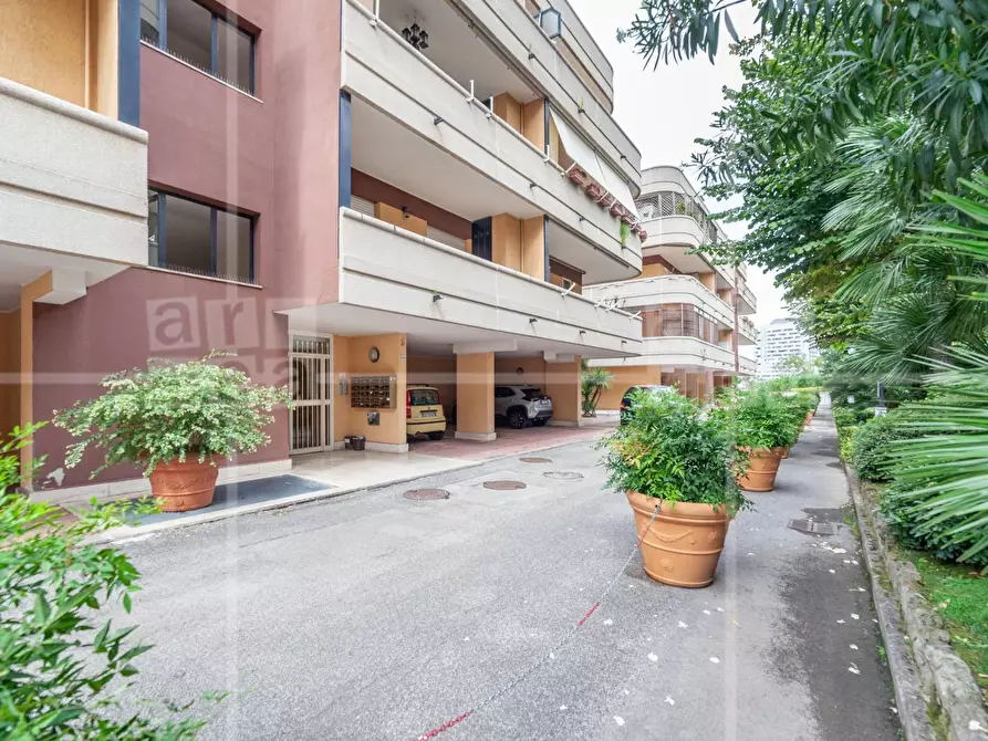 Immagine 24 di Appartamento in vendita  in Via Carlo Ludovico Bragaglia a Roma