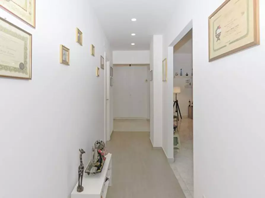 Immagine 17 di Appartamento in vendita  in Via Basilio Bricci a Roma