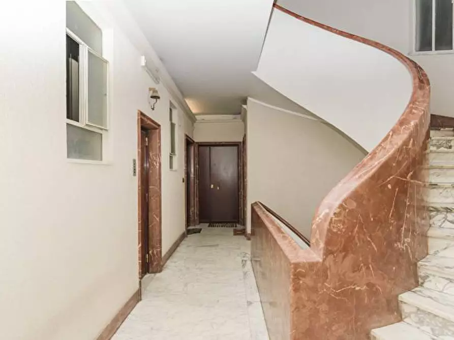 Immagine 19 di Appartamento in vendita  in Via Basilio Bricci a Roma