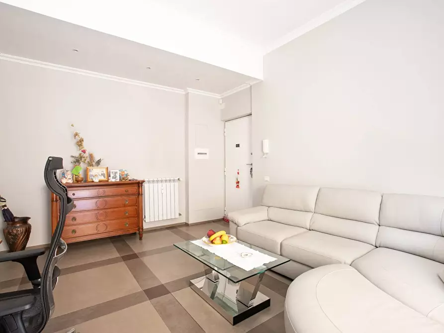 Immagine 5 di Appartamento in vendita  in Via Sesto Celere a Roma