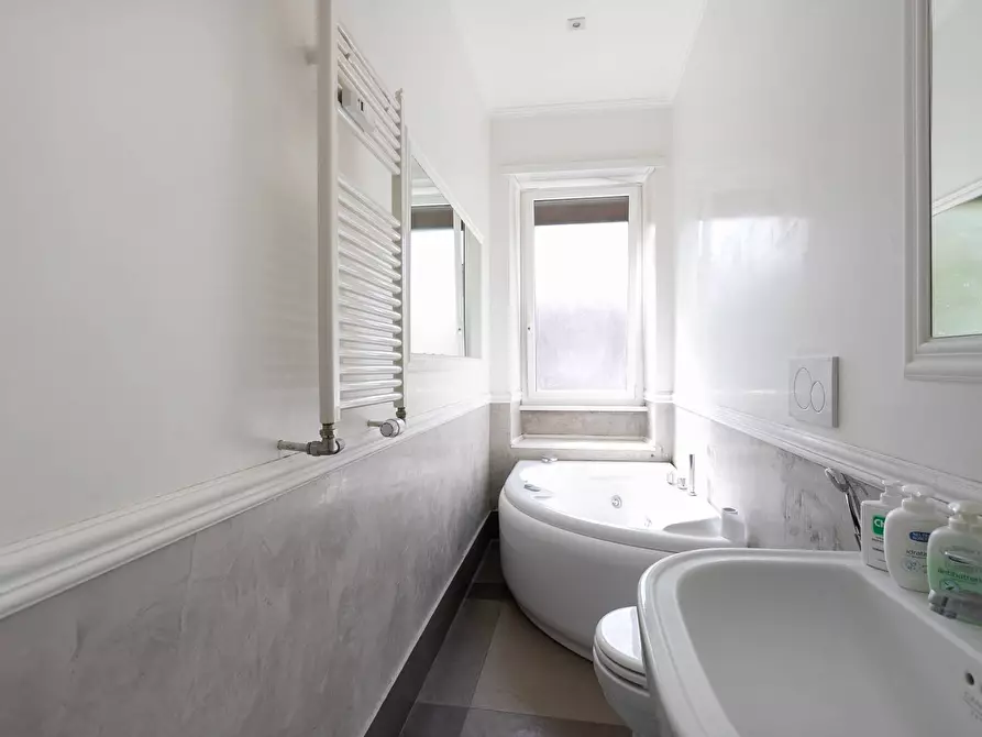 Immagine 20 di Appartamento in vendita  in Via Sesto Celere a Roma