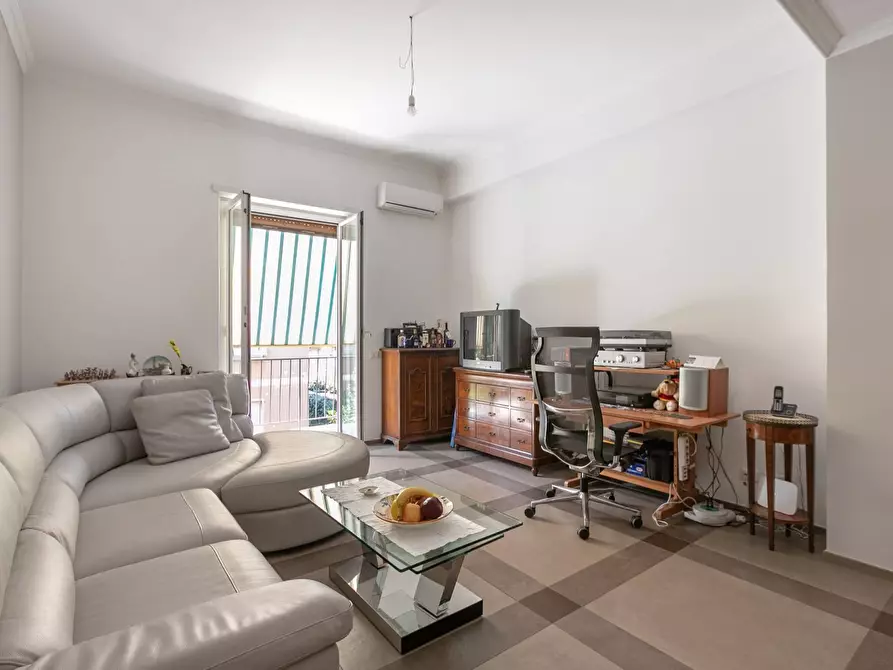 Immagine 4 di Appartamento in vendita  in Via Sesto Celere a Roma