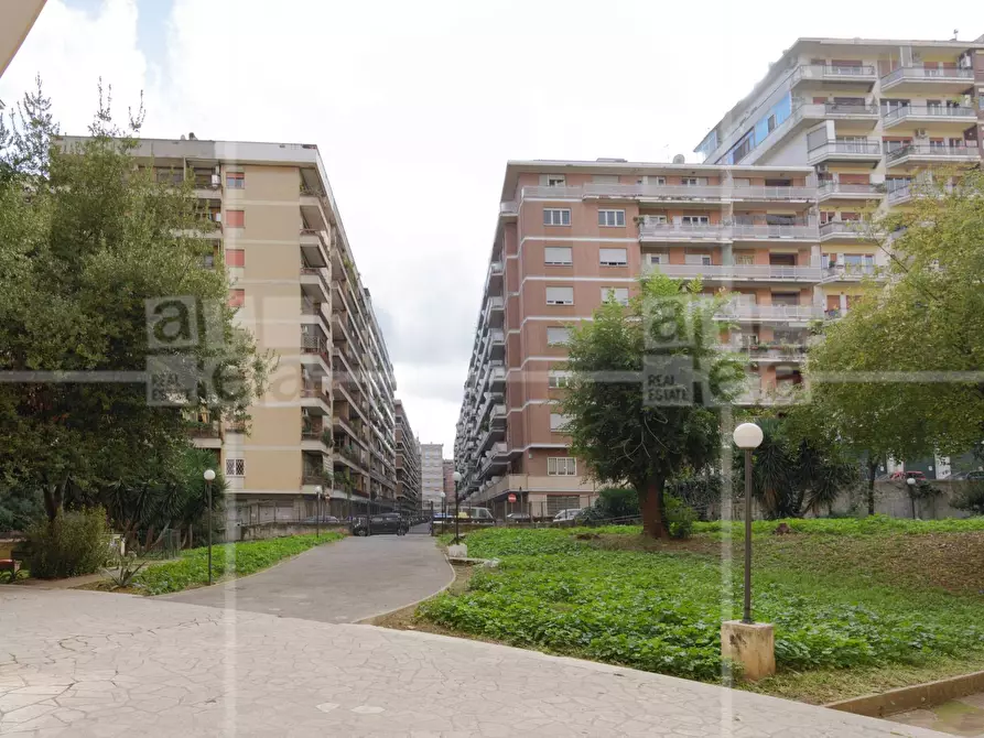 Immagine 2 di Appartamento in vendita  in via paola falconieri a Roma