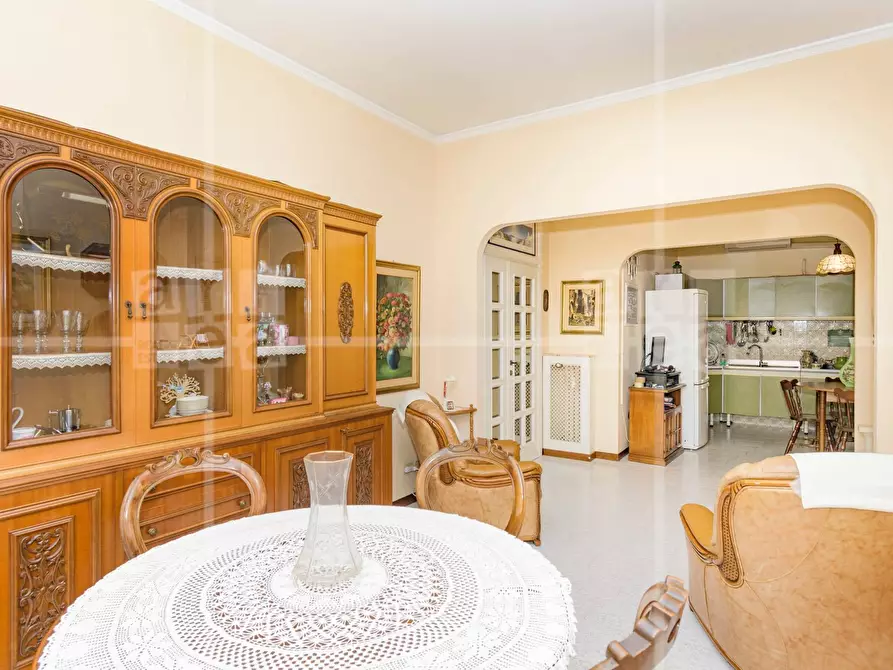 Immagine 9 di Appartamento in vendita  in via paola falconieri a Roma