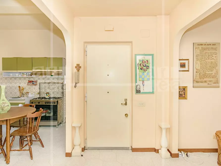 Immagine 11 di Appartamento in vendita  in via paola falconieri a Roma