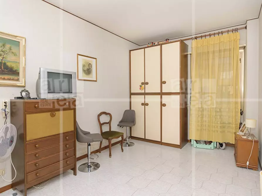 Immagine 17 di Appartamento in vendita  in via paola falconieri a Roma