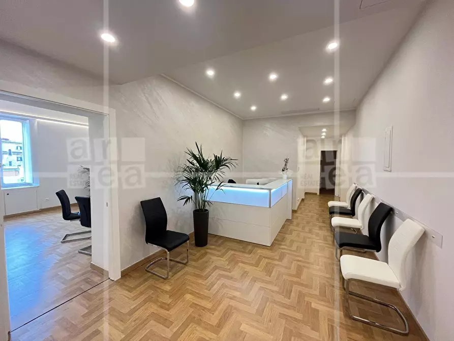 Immagine 12 di Ufficio in affitto  in Viale Delle Milizie a Roma