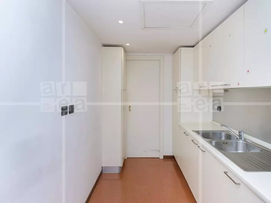 Immagine 16 di Appartamento in vendita  in Largo Alfredo Oriani a Roma