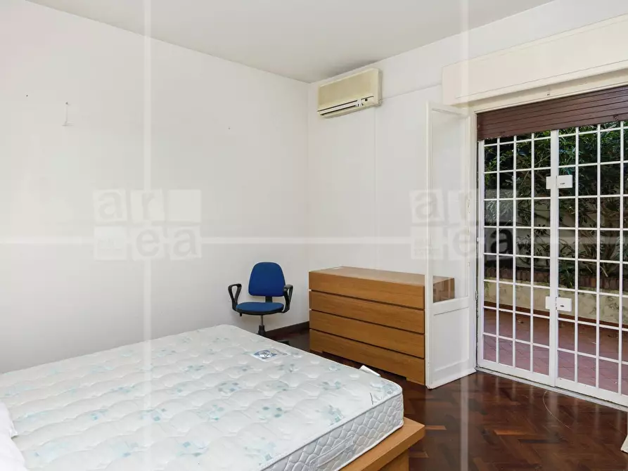 Immagine 13 di Appartamento in vendita  in Largo Alfredo Oriani a Roma