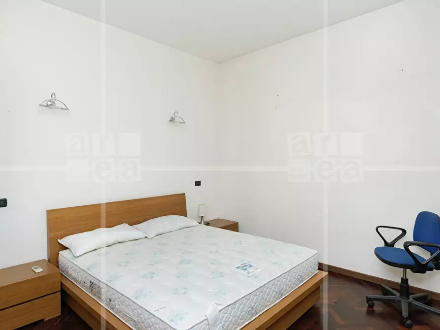 Immagine 14 di Appartamento in vendita  in Largo Alfredo Oriani a Roma